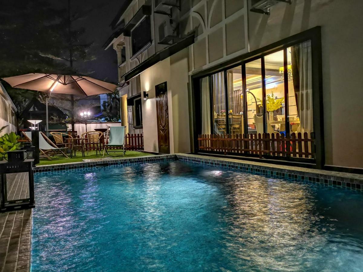 Ria Homestay Johor Bahru Exterior photo