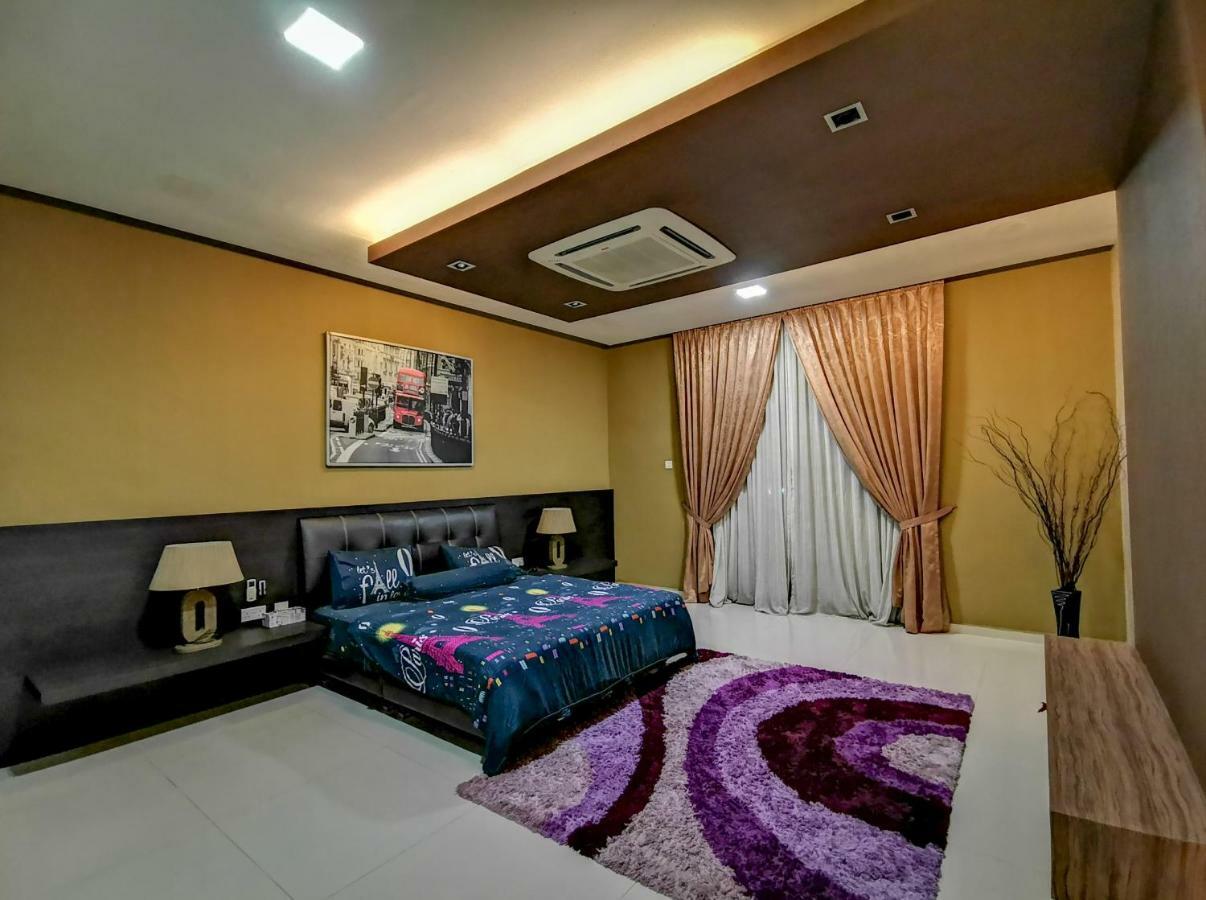 Ria Homestay Johor Bahru Exterior photo
