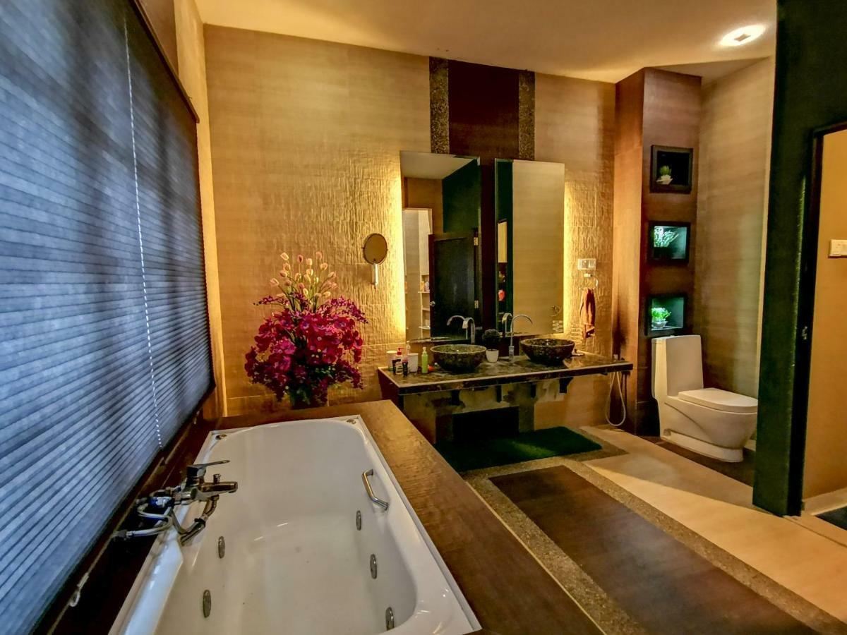 Ria Homestay Johor Bahru Exterior photo